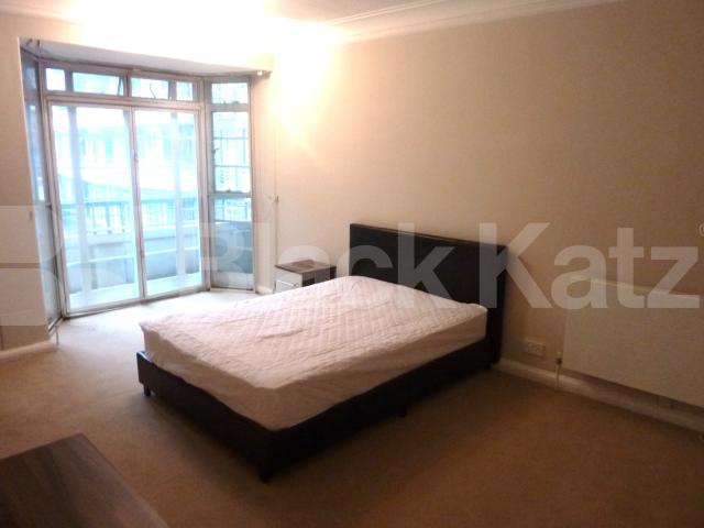 			NEW INSTRUCTION!, 2 Bedroom, 1 bath, 1 reception Flat			 Dorset House, MARYLEBONE 